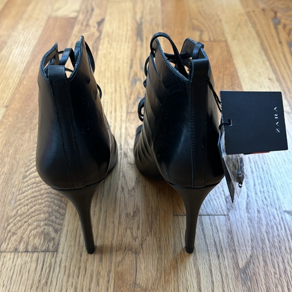NWT ZARA LACE UP HEELS - Picture 3 of 3